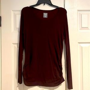 Athleta Burgundy Momentum L/S Fitted Workout Top